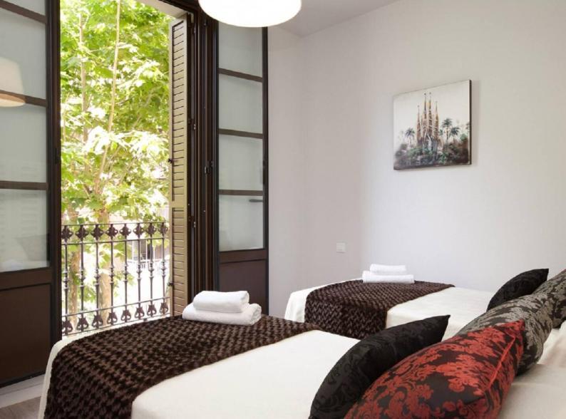 Апартаменты Apbcn Eixample Center Барселона Экстерьер фото